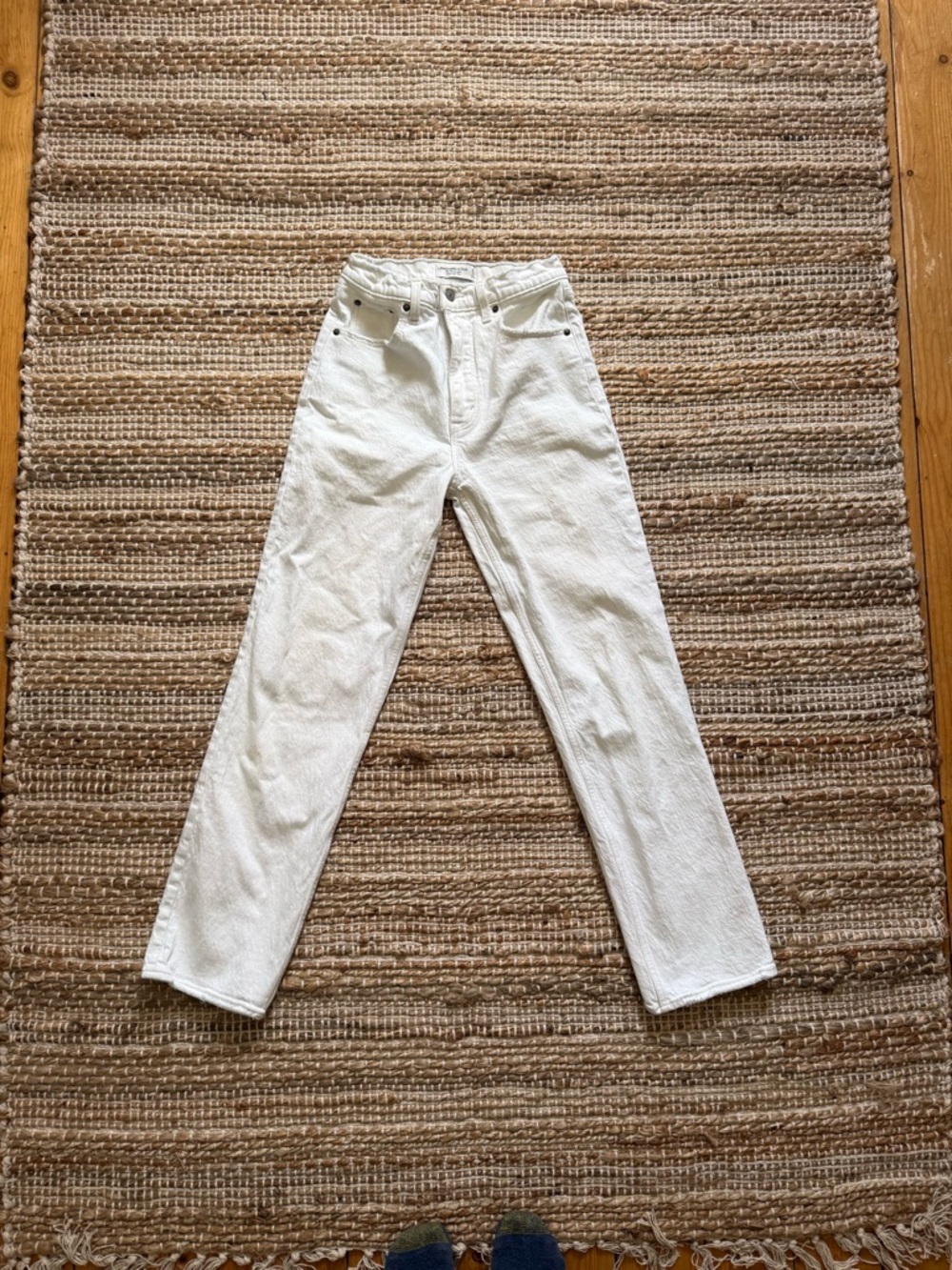 Abercrombie & Fitch White 90s Ultra High-Rise Straight Jeans